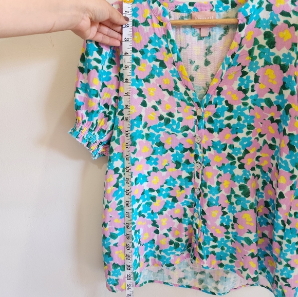 Show Me Your Mumu Leslie Top Violet's Garden Floral Size M Pink Blue Color - Picture 16 of 16